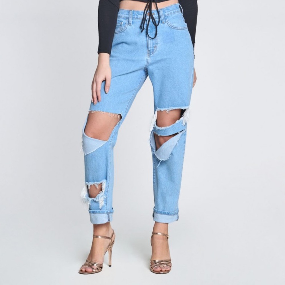 High Rise Mom Jeans!
